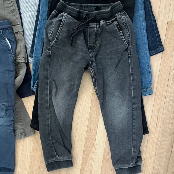 Kids Bottoms Bundle (4-5 y) Jeans, Canvas Pants, Linen Pants - Picture 2 of 11